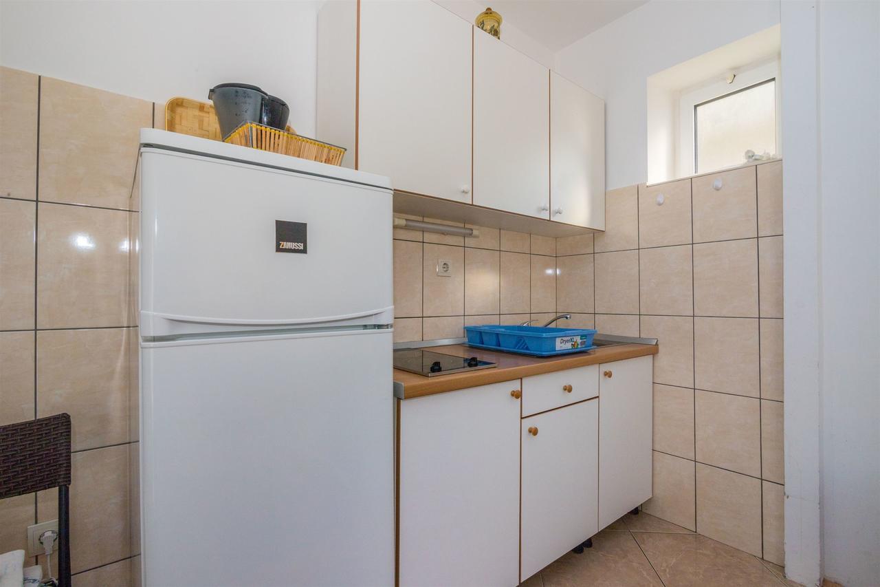 Apartments Antonija Drvenik  Bagian luar foto
